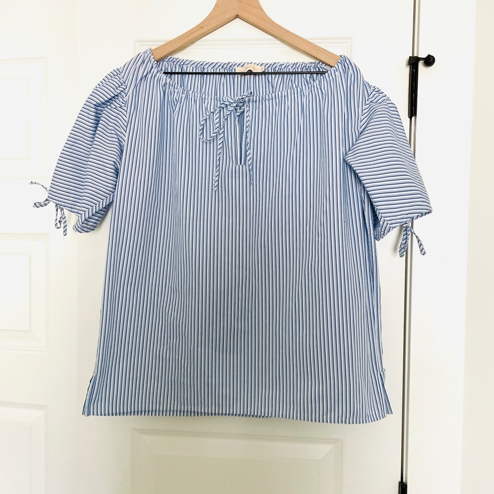 NWOT Tory Burch Blue and White Striped Top Medium
